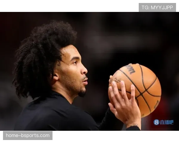 斯特拉斯堡高位逼抢战术奏效 前锋帕尼切利反击犀利